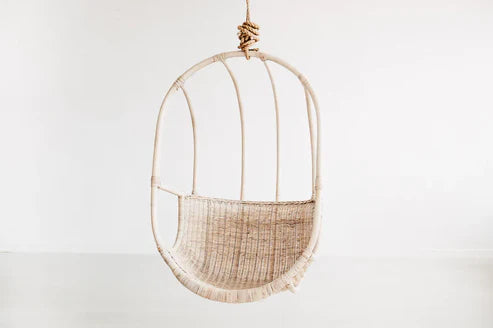 Noor Swing – Minimalist White Bamboo Cocoon