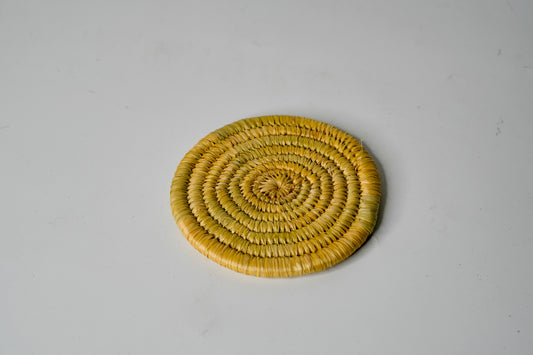 Hariyali Coaster Set – Handwoven Grass Table Mats (Set of 6) With Coaster Tray