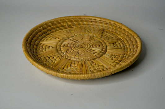 Prakriti Plate – Handwoven Grass Utility Tray (2 Variants)