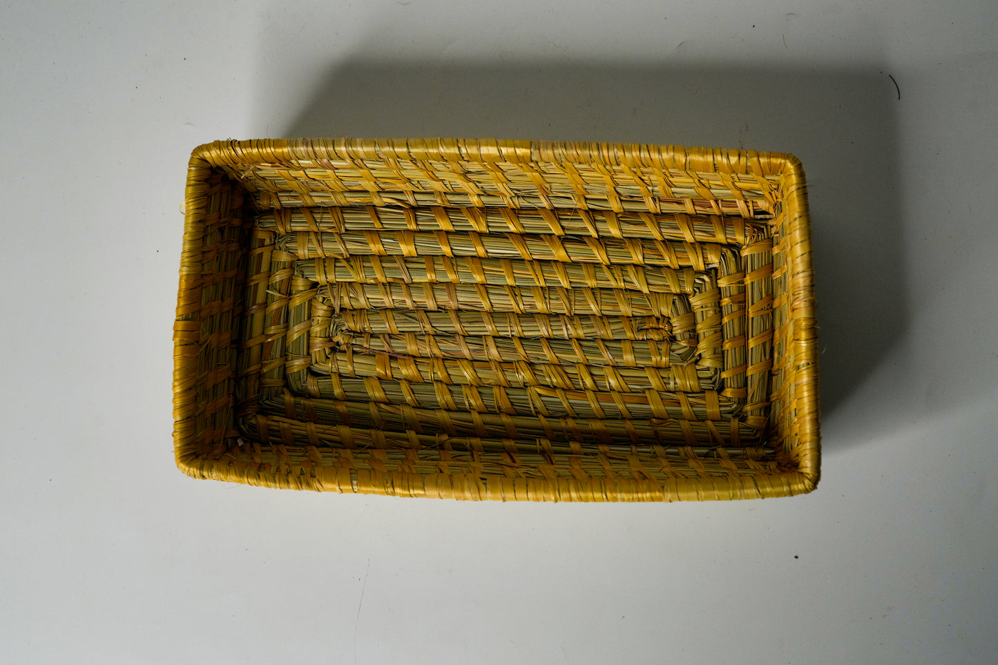 Hariyali Coaster Set – Handwoven Grass Table Mats (Set of 6) With Coaster Tray